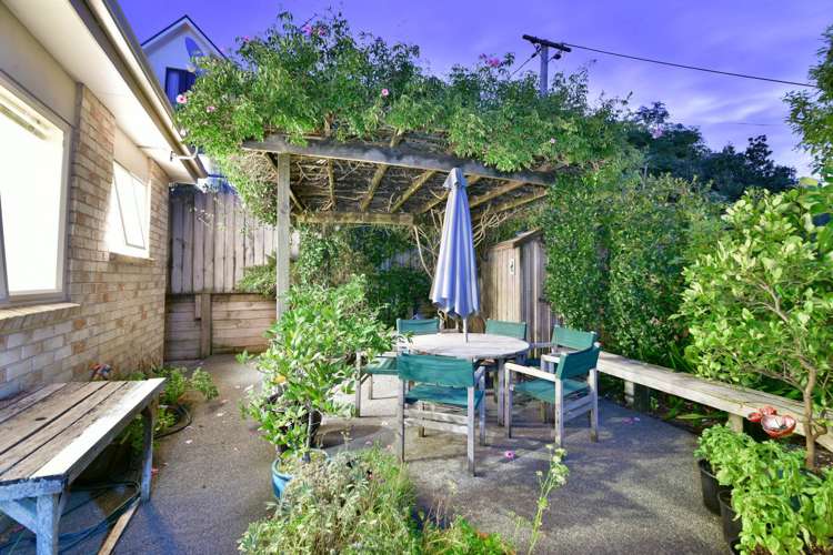 6b Hurdlow Place Manly_13