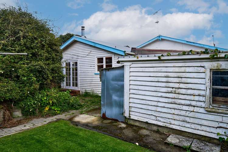 112 Waiwhetu Road Waterloo_16