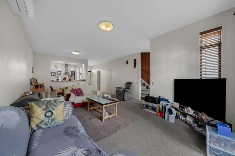 57/2 Armoy Drive East Tamaki_7