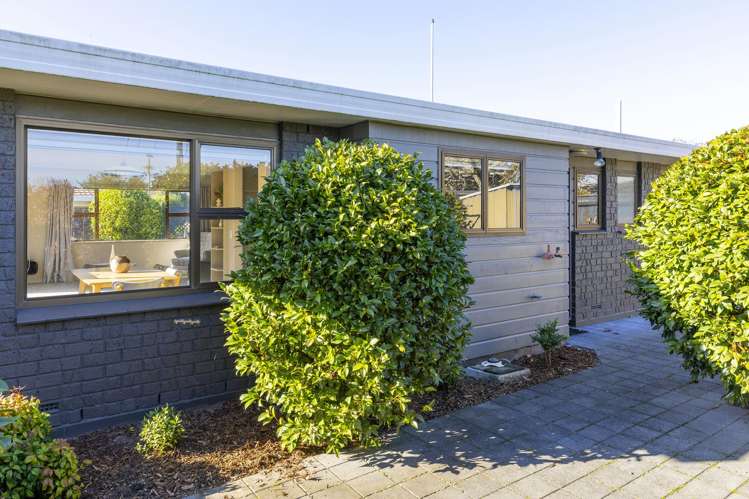 2/7 Kathleen Place Rainbow Point_27