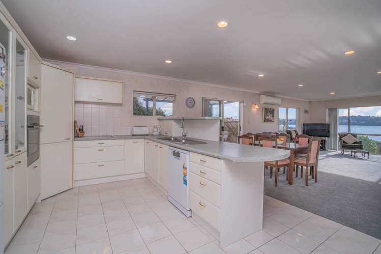 50A Kiwi Esplanade Mangere Bridge_21