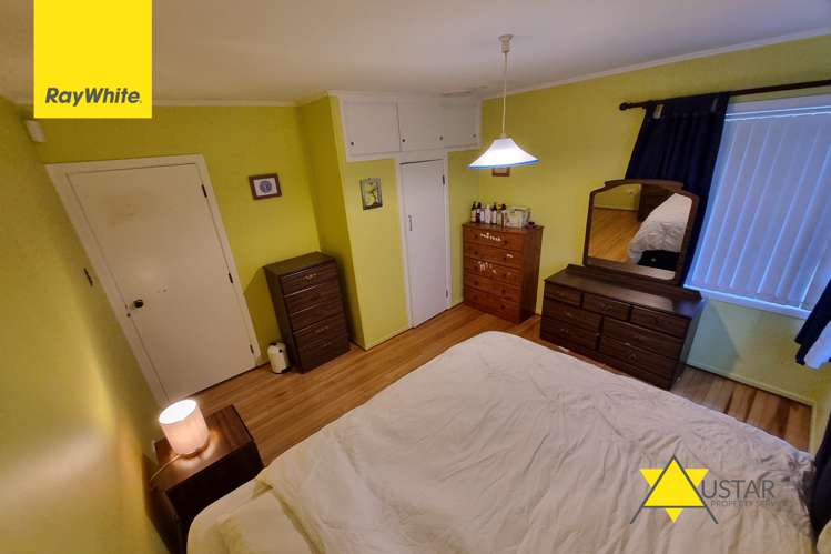 111 Flanshaw Road Te Atatu South_11