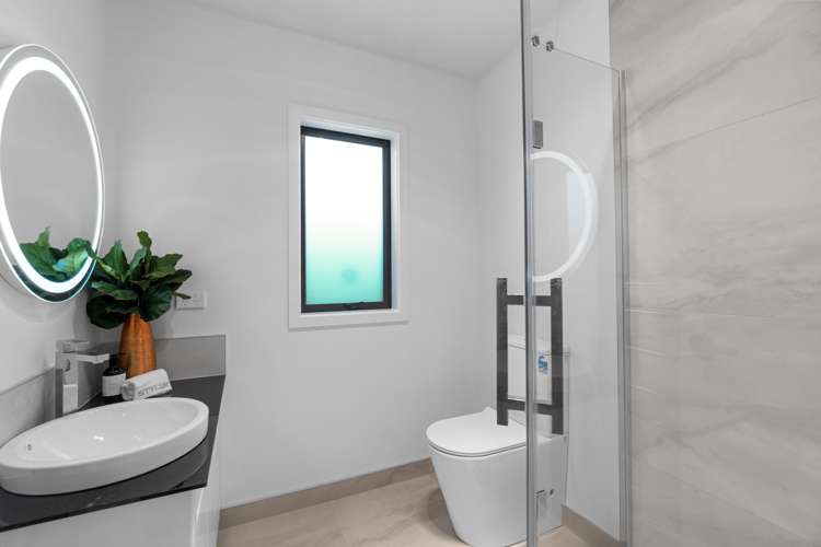 2/10 Ekara Road Flagstaff_7