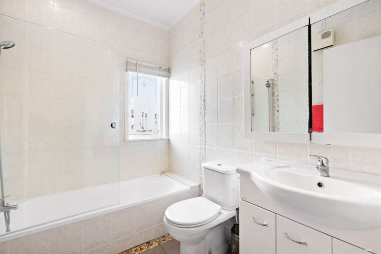 15 Peary Road Mount Eden_13