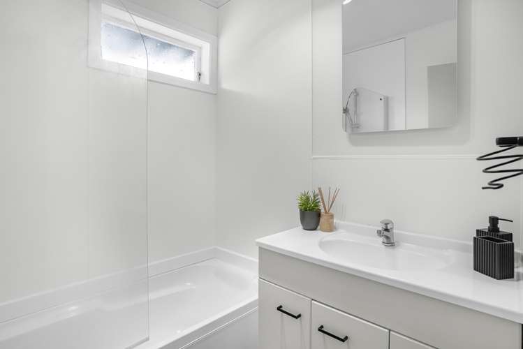 143 Wise Street Wainuiomata_13