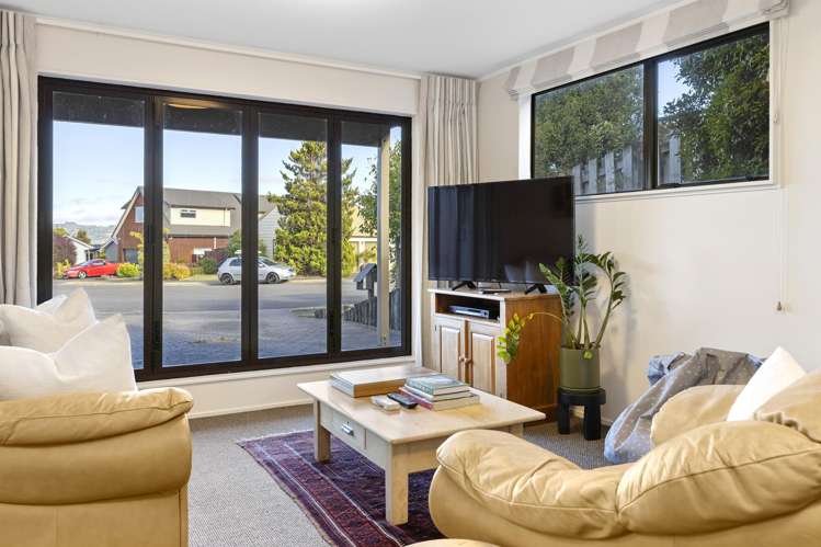 12a Golders Place Richmond Heights_14