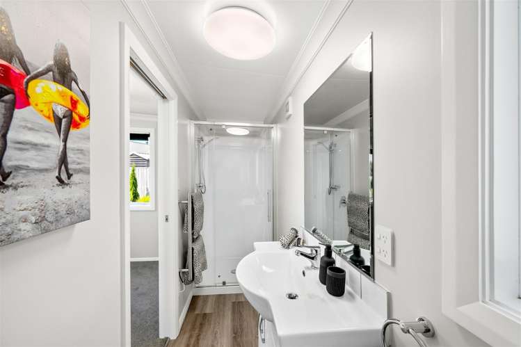 11 Ruataniwha Drive Collingwood_7