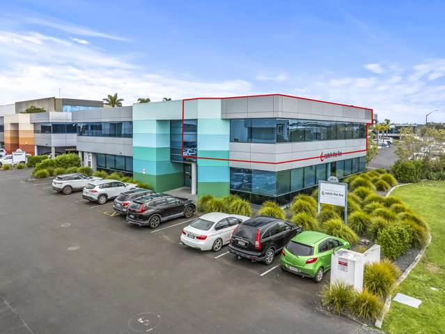 Commanding North Shore office (236.68sqm)