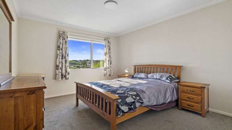 8 Utopia Park Heights Welcome Bay_12