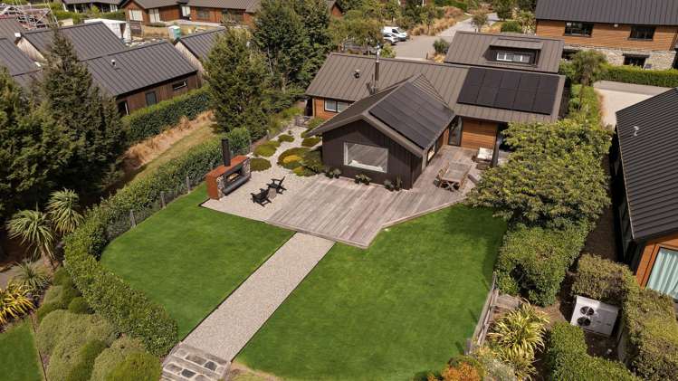 13 Hovingham Court Jacks Point_31