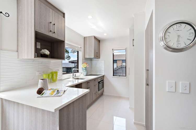 2/14 Roberts Road Te Atatu South_7