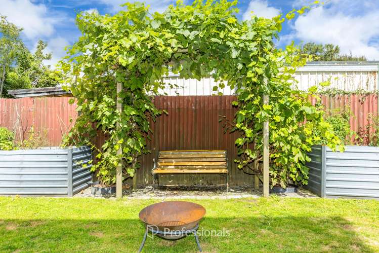 25b Memphis Grove Totara Park_14