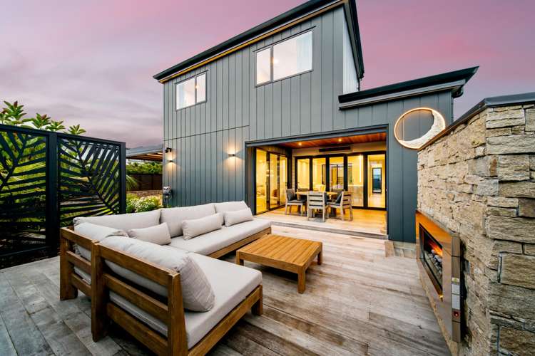 2 Hanikura Street Long Bay_13