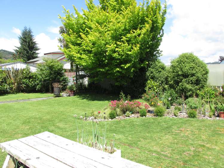 1 Munson Street Reefton_18