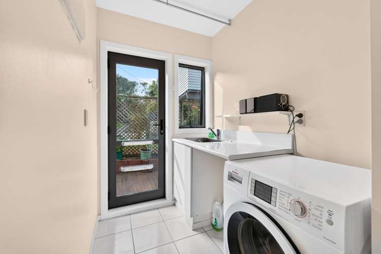 2/51 Merani Street Belmont_20
