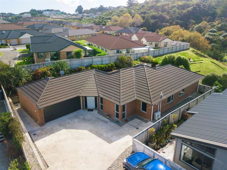 15 Tararua Close Aotea_26