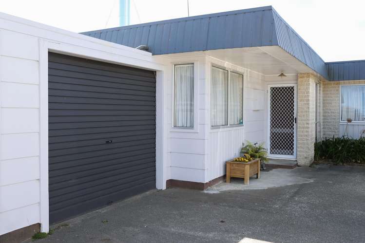2/42 Ranfurly Street_0
