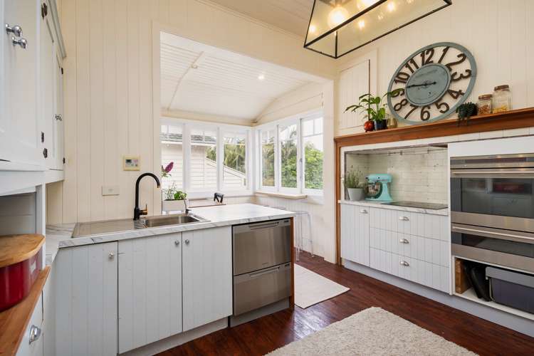 4 Summit Drive Mount Albert_8