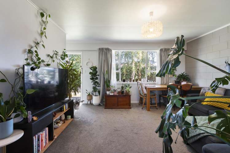 2/112 Roy Street Palmerston North_4