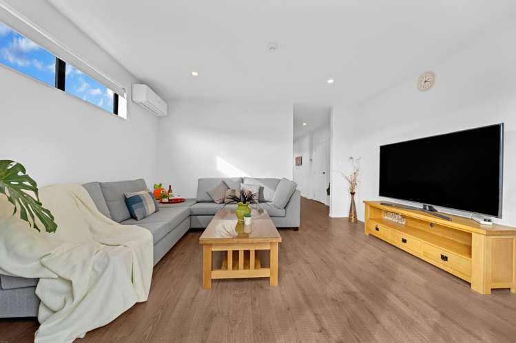 6 Manahau Lane Flat Bush_7