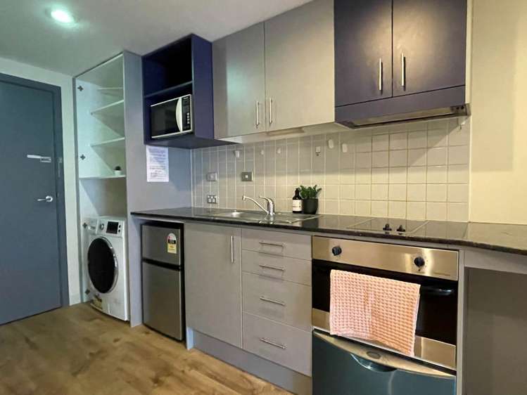 1008/76 Wakefield Street City Centre_2