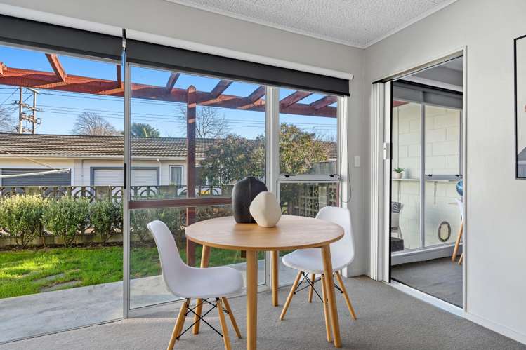 2/9 Lichfield Street Stoke_6