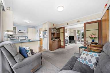 1A Barrie Avenue_3