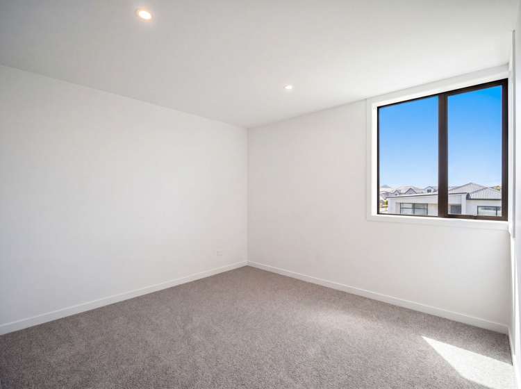 9/40 Waiparaheka Drive Wainui_16