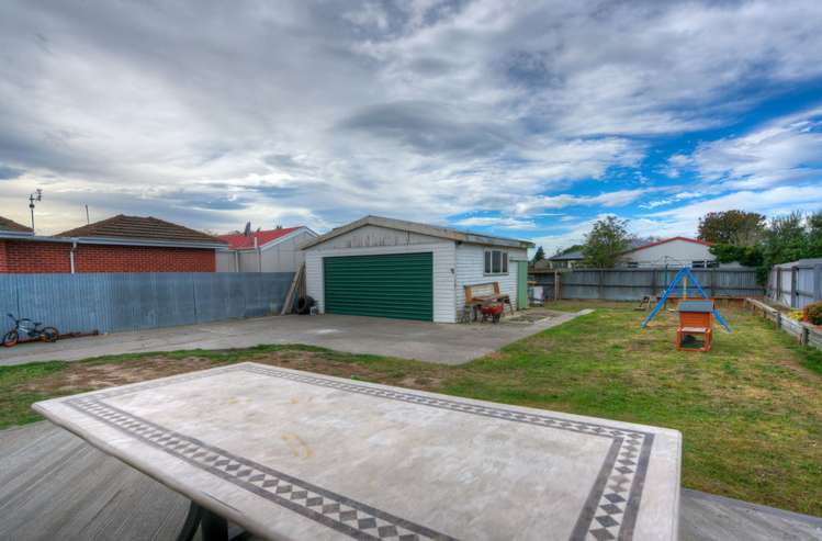 16 Ranui Street Hei Hei_13