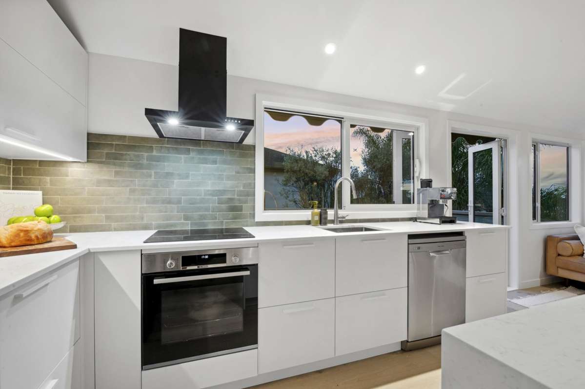 2/4 Richards Avenue_3
