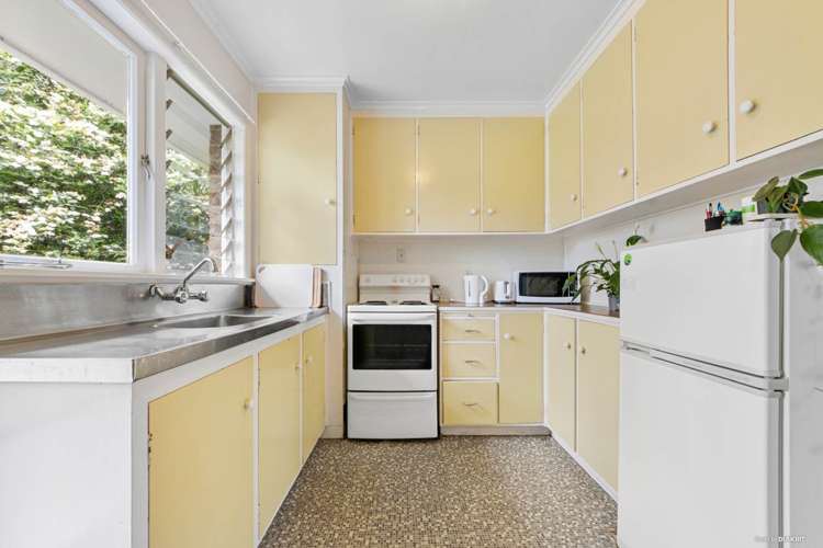 2/18 Sheehan Road Te Atatu South_8