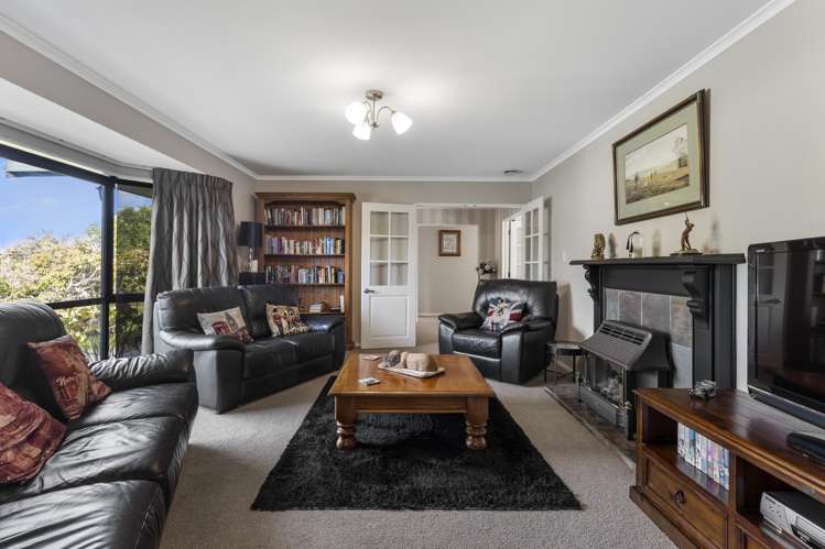 31 Norfolk Crescent Feilding_12