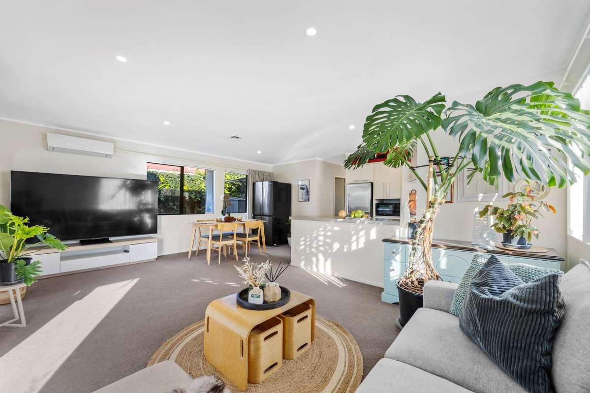 1/102 Elliot Street_2