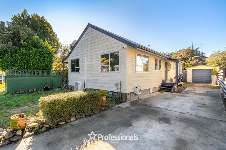 60 Larchmont Grove Totara Park_2