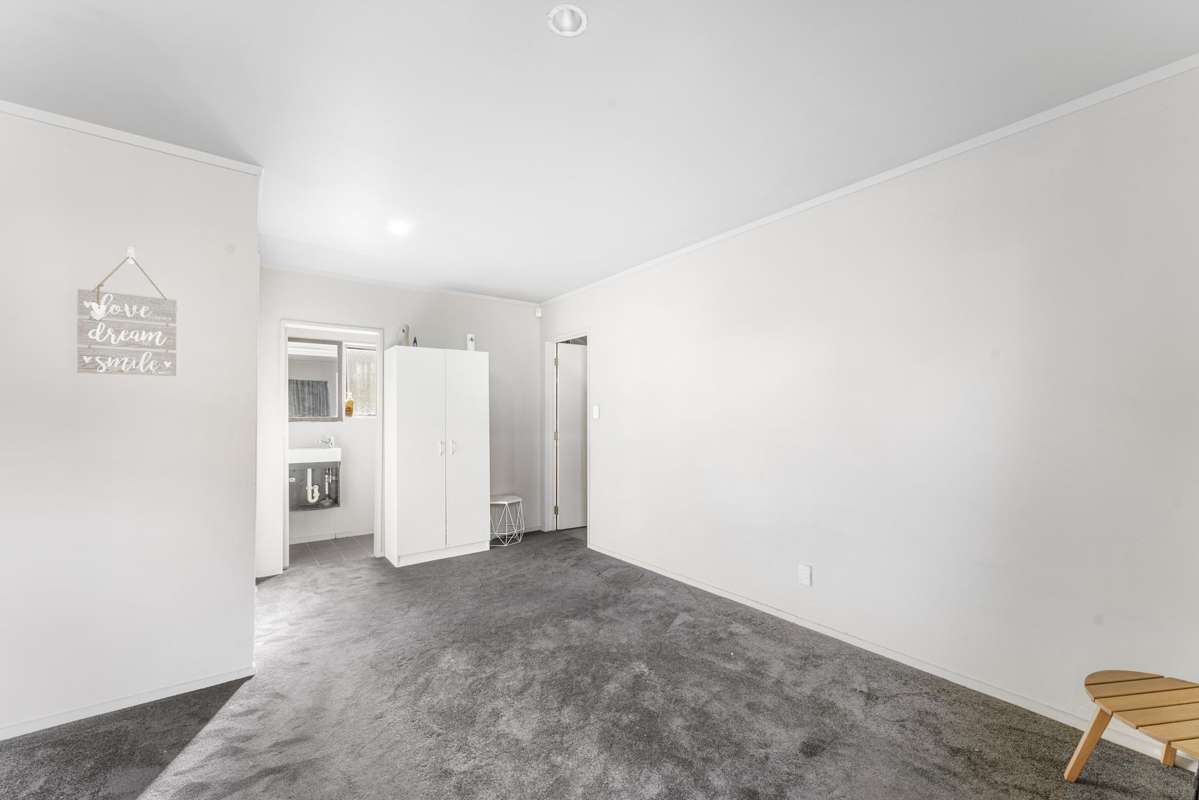 157 Portage Road_4