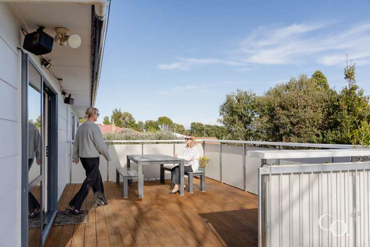 1 Harrisfield Drive Hairini_10