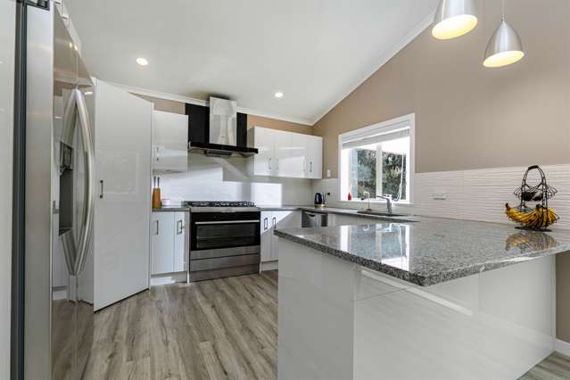 22 View Ridge Drive Ranui_4