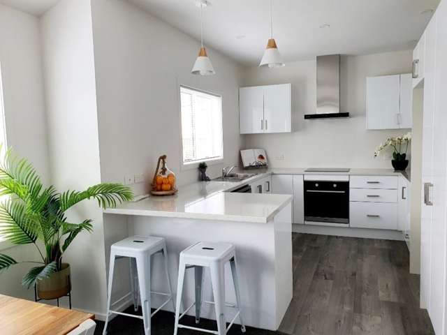 702B Murdoch Road East Akina_3