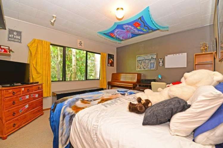 2/16 Ayrton Street Te Atatu South_10