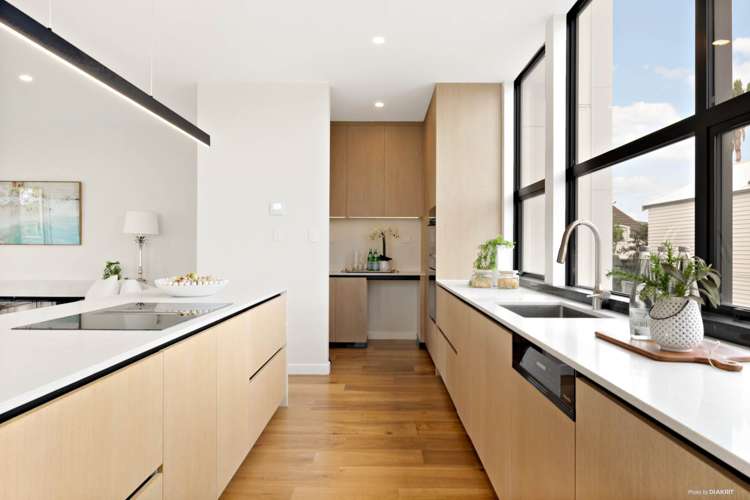 8A Sayegh Street St Heliers_26