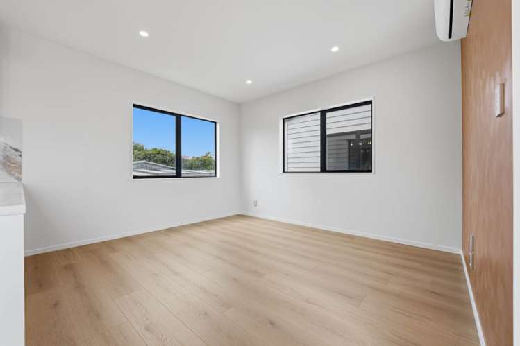 73 Mcfadzean Drive Blockhouse Bay_6