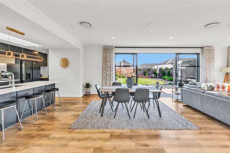 27 Candlesticks Crescent Lincoln_7