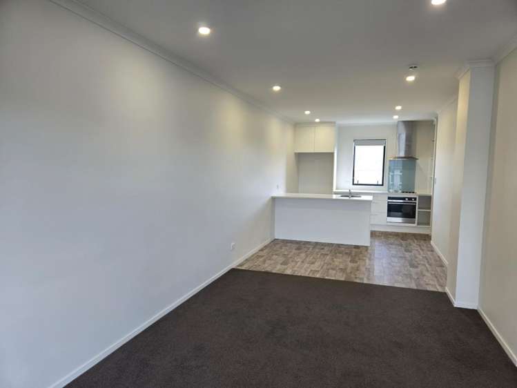 2/16 Russell Road 10686_6