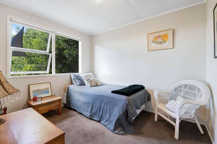 6 Karaka Street Helensville_16