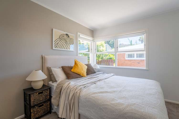 21 Saint Peters Street Northcote_8