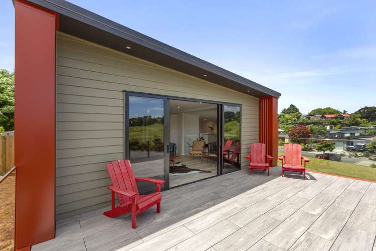 14 Robertson Street Raglan_10