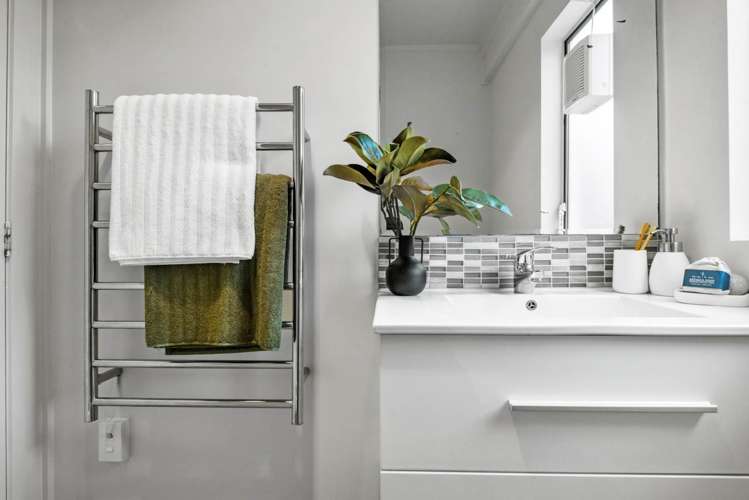 2/41 Jutland Road Hauraki_23