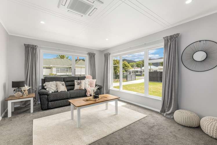 72 Hyde Street Wainuiomata_1
