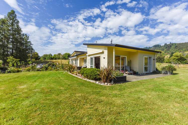 927 Waiwhero Road Ngatimoti_19