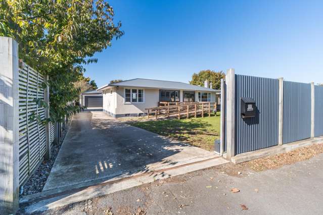 RARE FIND - Mobility-Friendly Home & Huge Garage